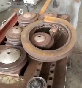 高速法蘭成型設(shè)備 高速法蘭成型設(shè)備